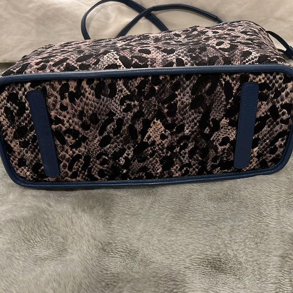 Authentic Mcm Visetos Tote Reversible blue Bag MM size - Picture 13 of 17